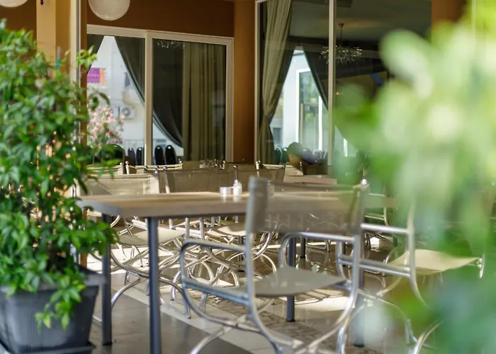 Hotel Yakinthos